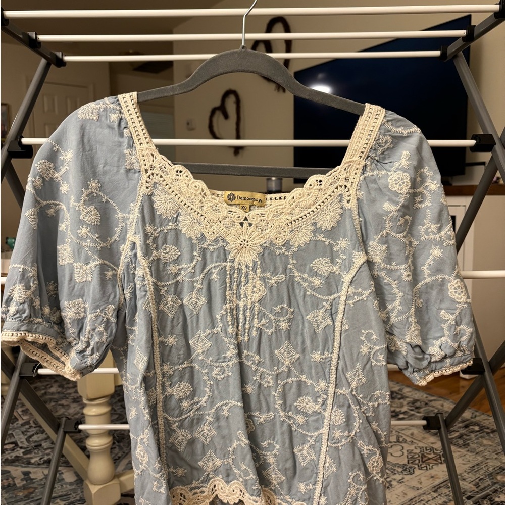 Democracy Blue and Cream Lace Blouse